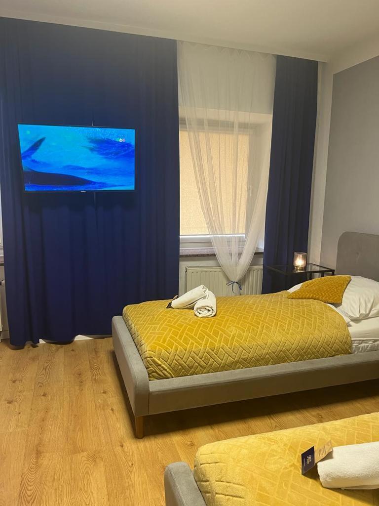 Great Polonia Strzegom City Center Room photo